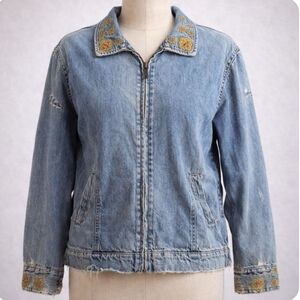 Woolrich Embroidered Zip-Up Denim Jacket – Distressed (Vintage)